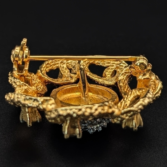 VINTAGE Gold Silver Rhinestone Pavé Textured Two Toned Brooch - Unsigned Beauty - Picture 4 of 5